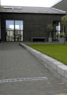 Endevegg tett til ACO Euroline dreneringsrenne