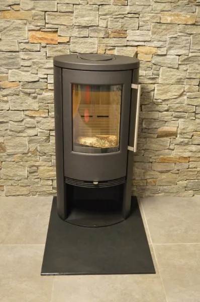 Peisplate i sort Brasiliansk skifer - rektangulær med faset kant